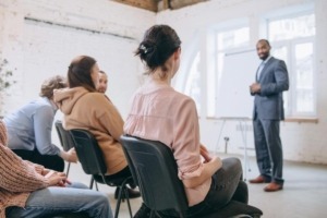 Avviso 5/2022 - formazione finanziata per donne e over 50