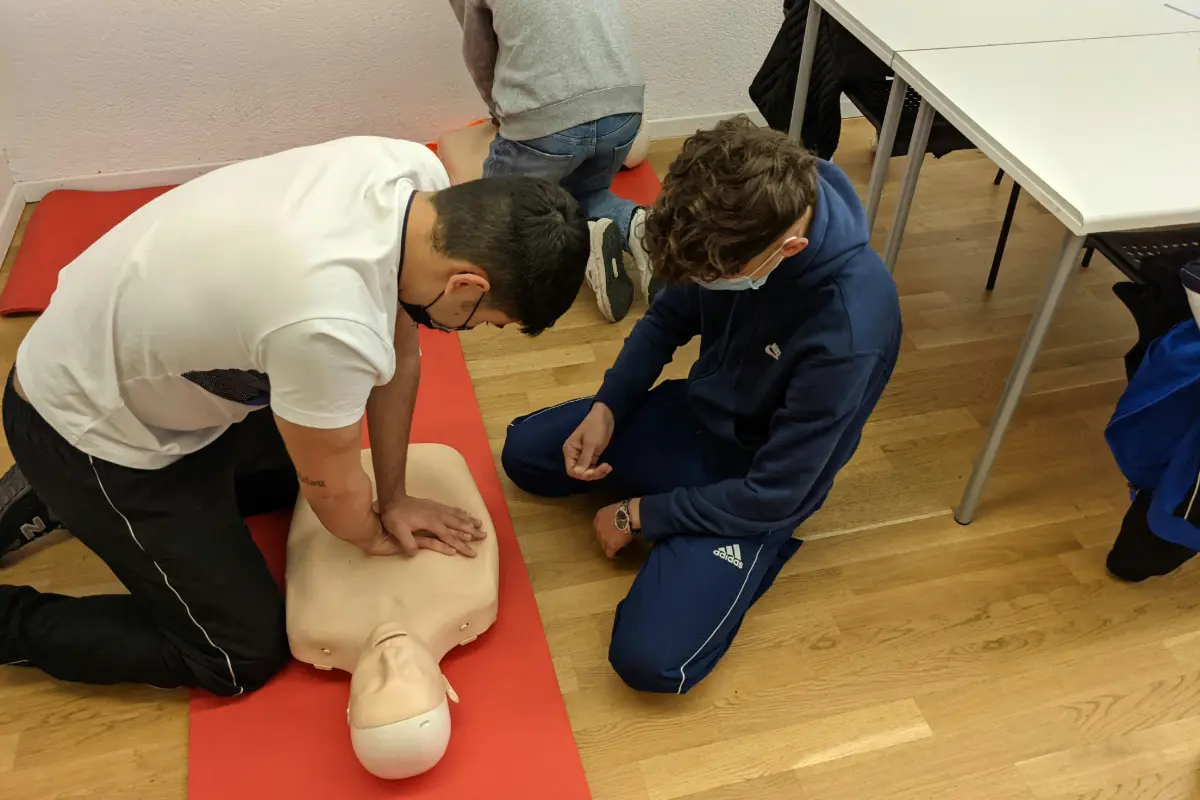 Primo soccorso - adetti delle aziende gruppi b e c - corso di aggiornamento